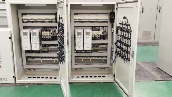 選擇水泵控制柜廠家時需考慮的關(guān)鍵因素