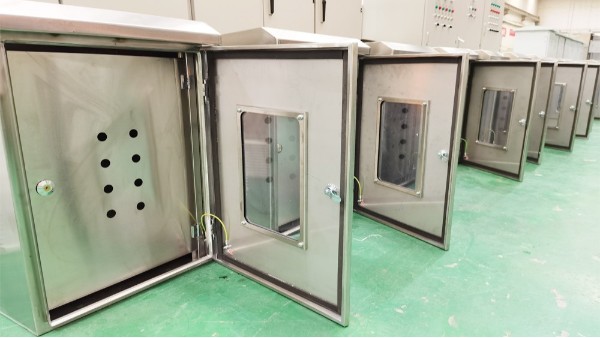 鄭州ggd控制柜柜殼廠家、不銹鋼殼體供應商