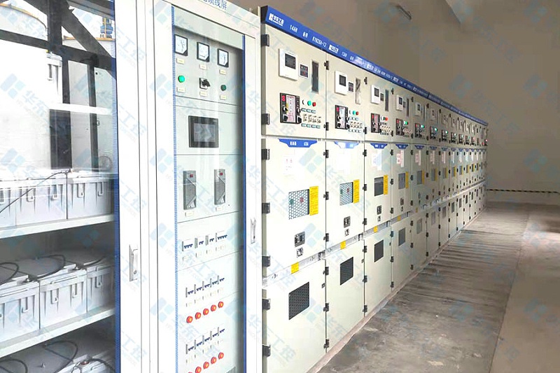 華東工控-控制柜安裝現(xiàn)場